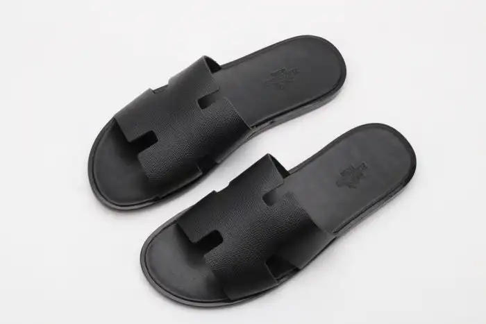 Onekick Herme Slippers