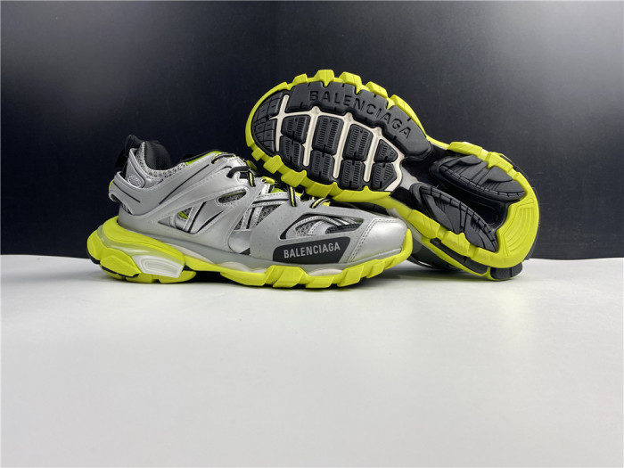 BLCG TRACK TRAINER GREY AND YELLOW 542023 W1GC1 1230