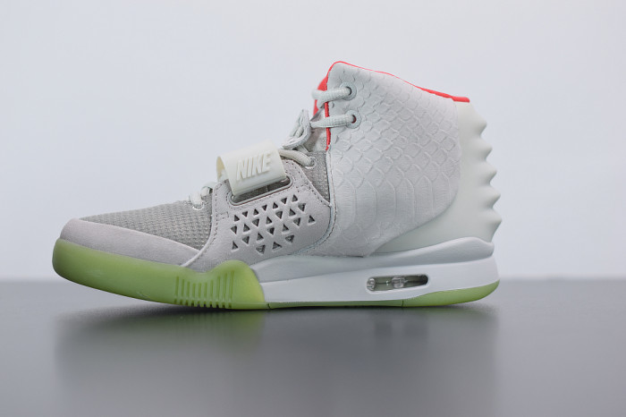 Nike Air Yeezy 2 NRG "Pure Platinum" 508214-010