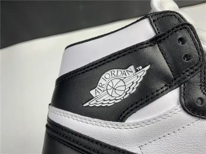 Rep Air Jordan 1 Retro Black White (2014) 555088-010