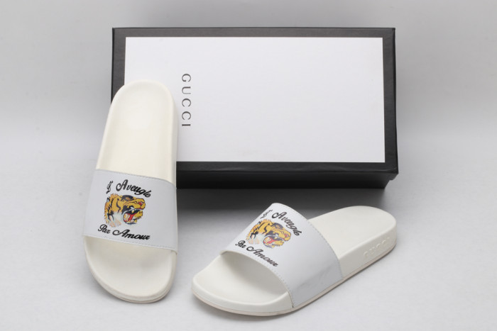 Onekick GUCC SLIPPERS