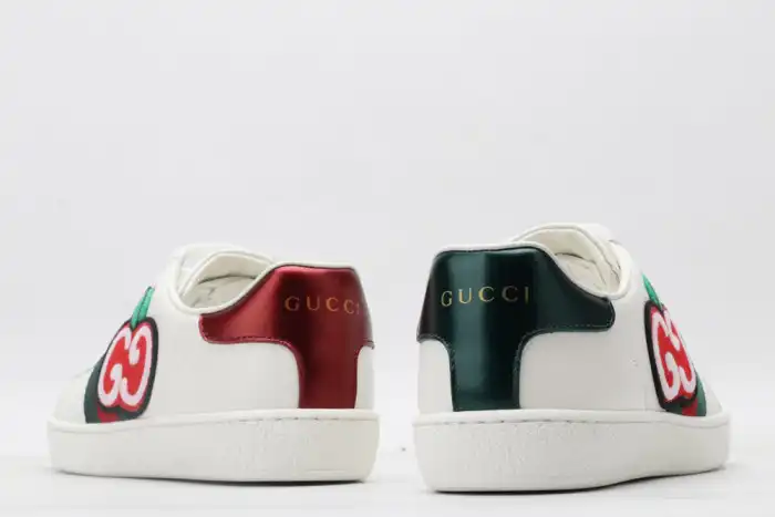 GUCC LOW-TOP SNEAKER