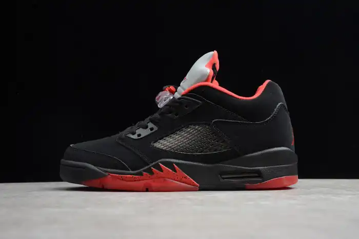 Air Jordan 5 Retro Low Alternate 90 black  red mens 819171-001