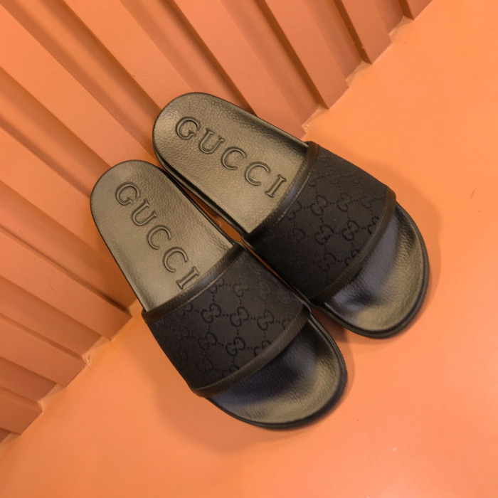 Onekick GUCC SLIPPERS