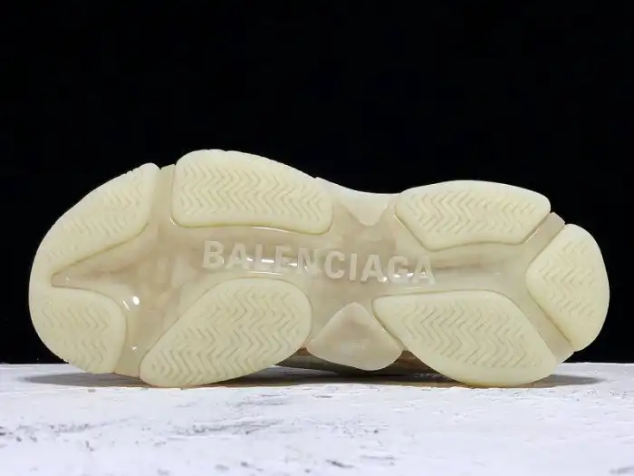 BLCG Triple S Clear Sole Beige 541624 W09O1 9005