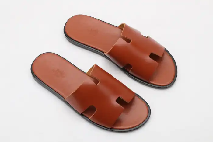 Herme Slippers