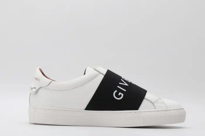 Givench LOW-TOP SNEAKER