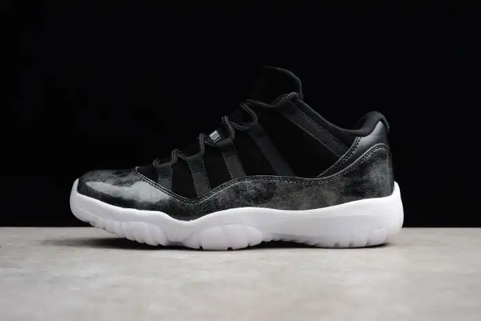 Onekick Air Jordan 11 Retro Low "barons" 528895-010