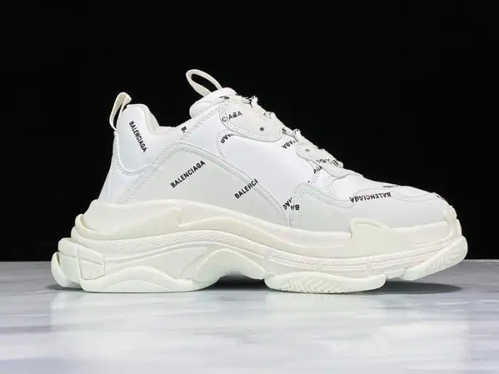 Rep BLCG Triple S Allover Logo White 536737 W2FA1 9010