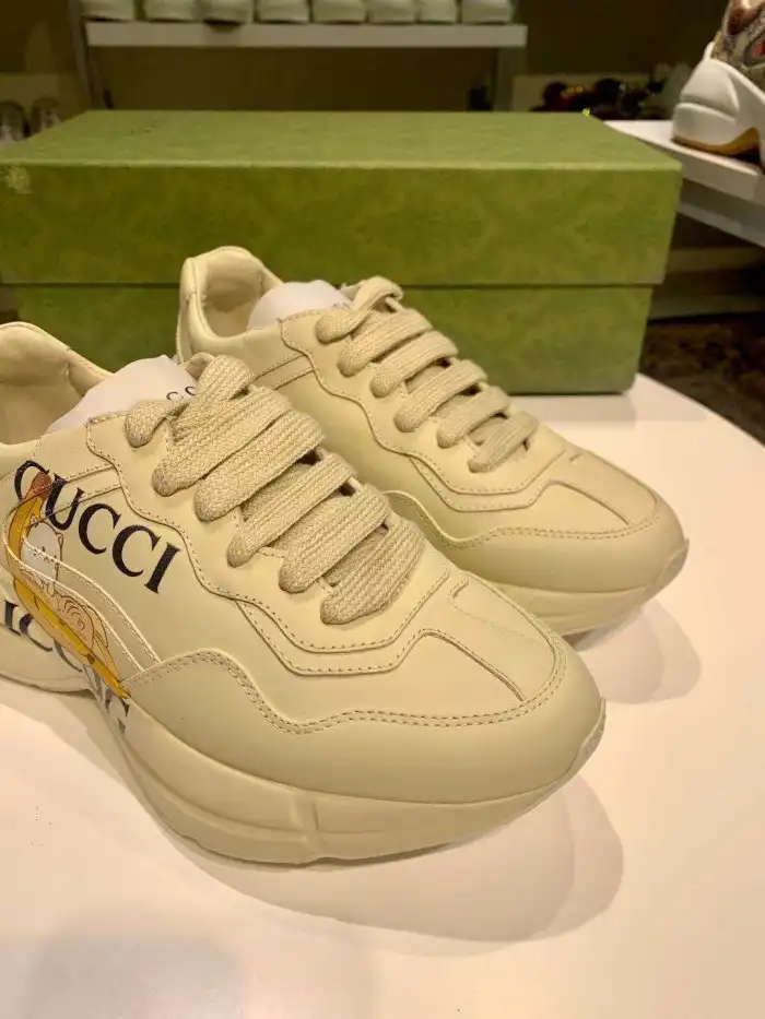 Rep GUCC SNEAKER