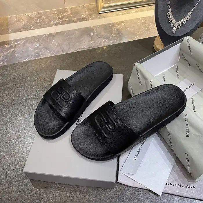 Rep BLCG SLIPPERS