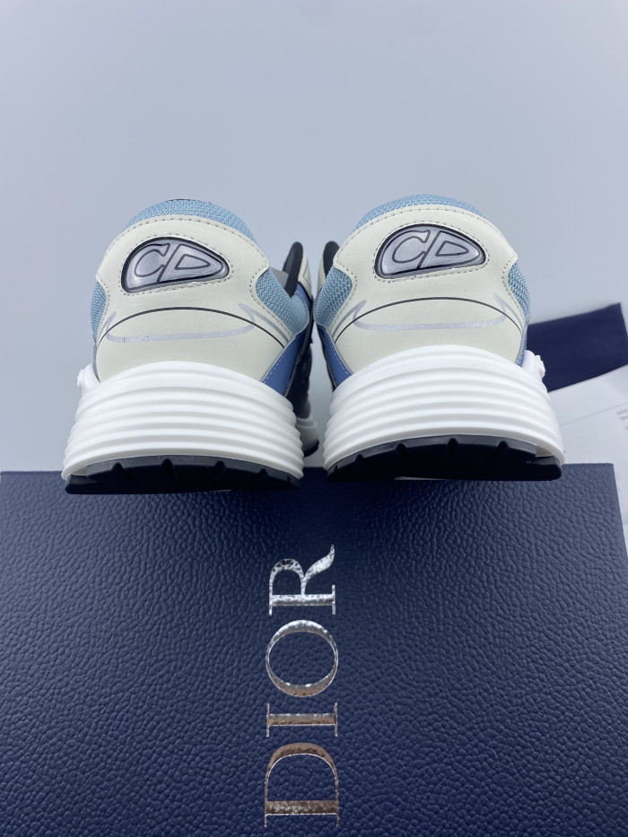 DR B30 Sneakers