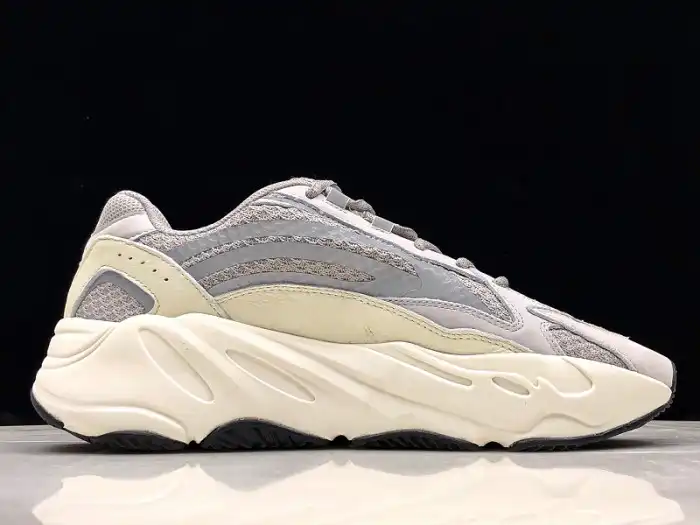 Adidas Yeezy Boost 700 V2 Static EF2829