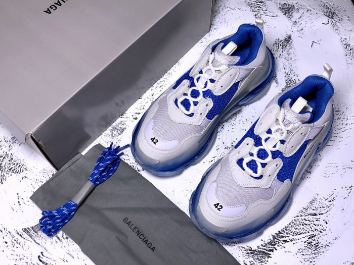 BLCG Triple S White Blue 541624 W09ON 9169