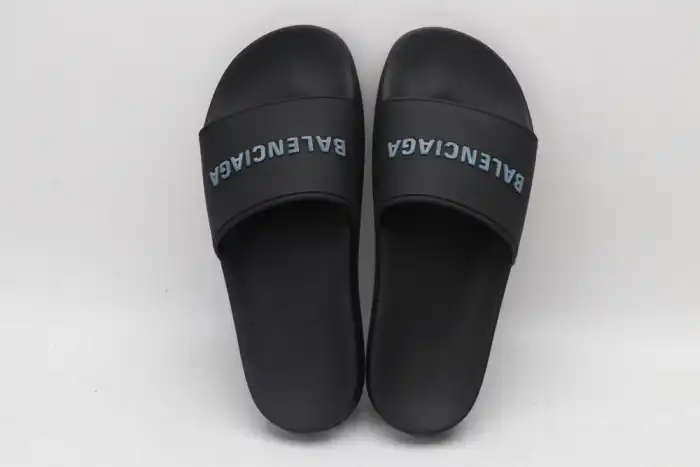 Cheap BLCG SLIPPERS