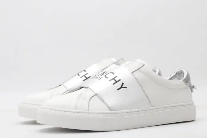 Cheap Givench LOW-TOP SNEAKER