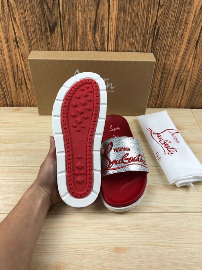 Onekick CHRISTIAN LOUBOUTIN SLIPPERS