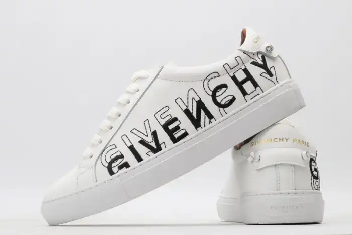 Givench LOW-TOP SNEAKER