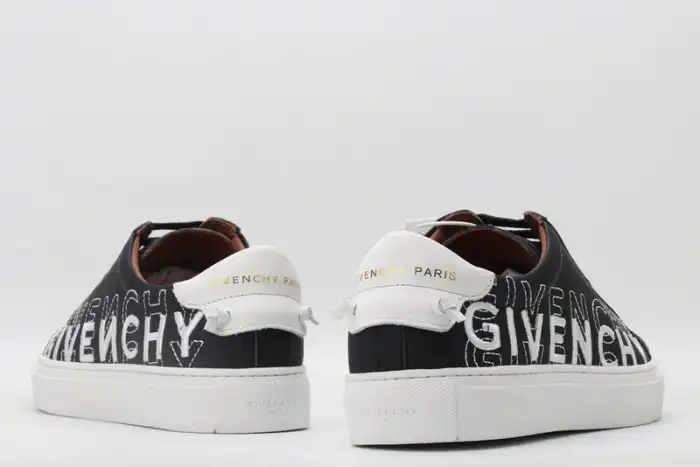 Givench LOW-TOP SNEAKER