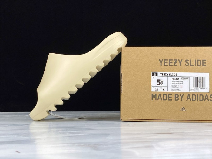 Adidas Yeezy Slide Bone FW6345