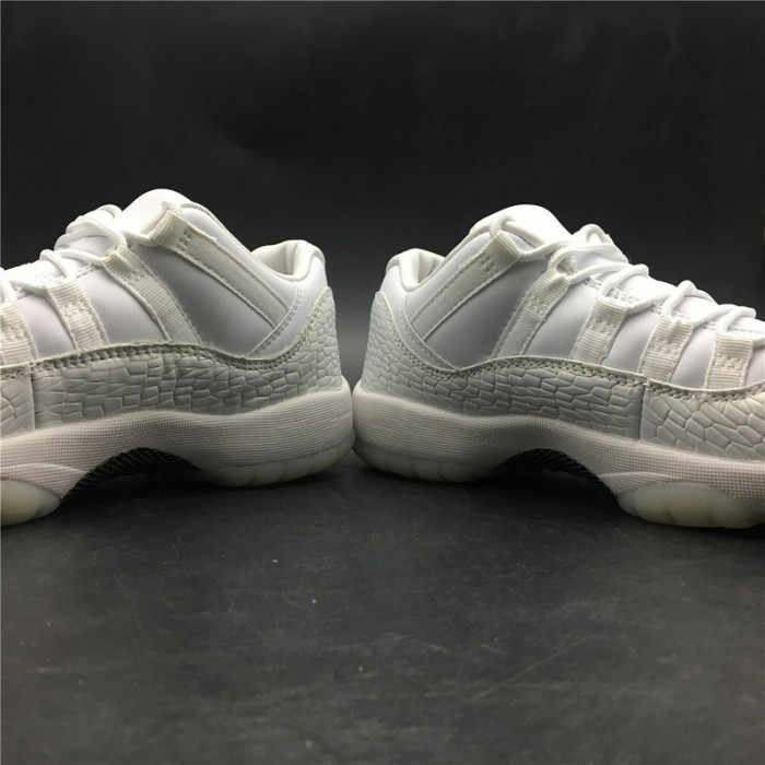 Air Jordan 11 Low Heiress Frost White 897331-100