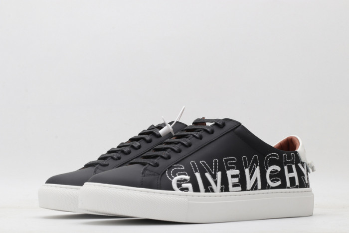 Onekick Givench LOW-TOP SNEAKER