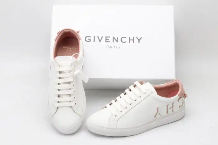 Givench LOW-TOP SNEAKER