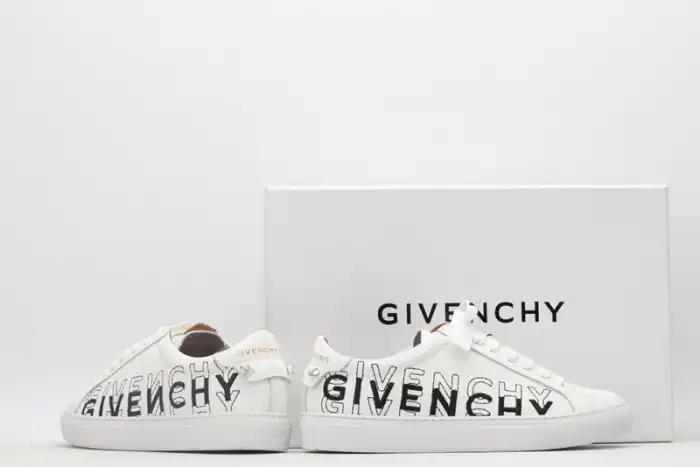 Givench LOW-TOP SNEAKER