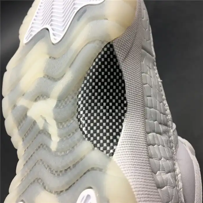 Chep Onekick Air Jordan 11 Low Heiress Frost White 897331-100