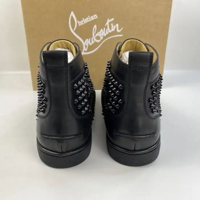 Rep Christian Louboutin Louis Junior Spikes