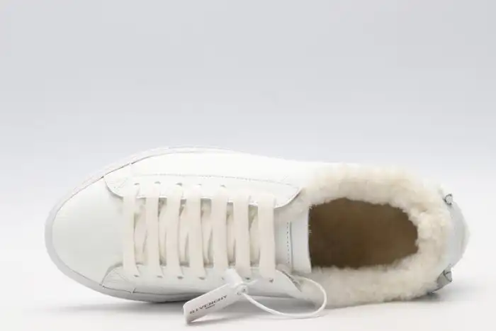 Givench LOW-TOP SNEAKER