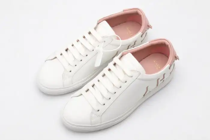 Givench LOW-TOP SNEAKER