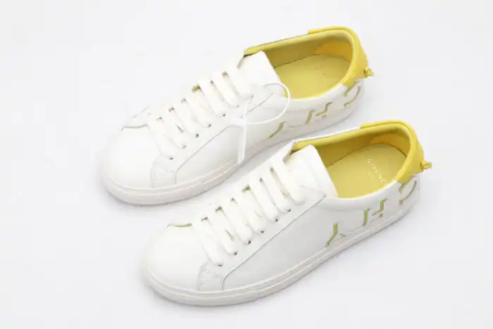 Givench LOW-TOP SNEAKER