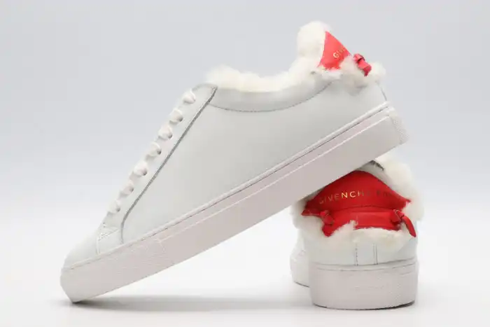 Givench LOW-TOP SNEAKER