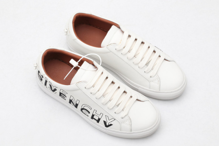 Onekick Givench LOW-TOP SNEAKER