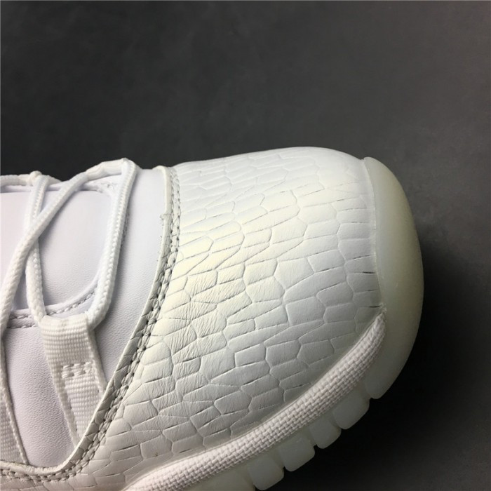 Air Jordan 11 Low Heiress Frost White 897331-100