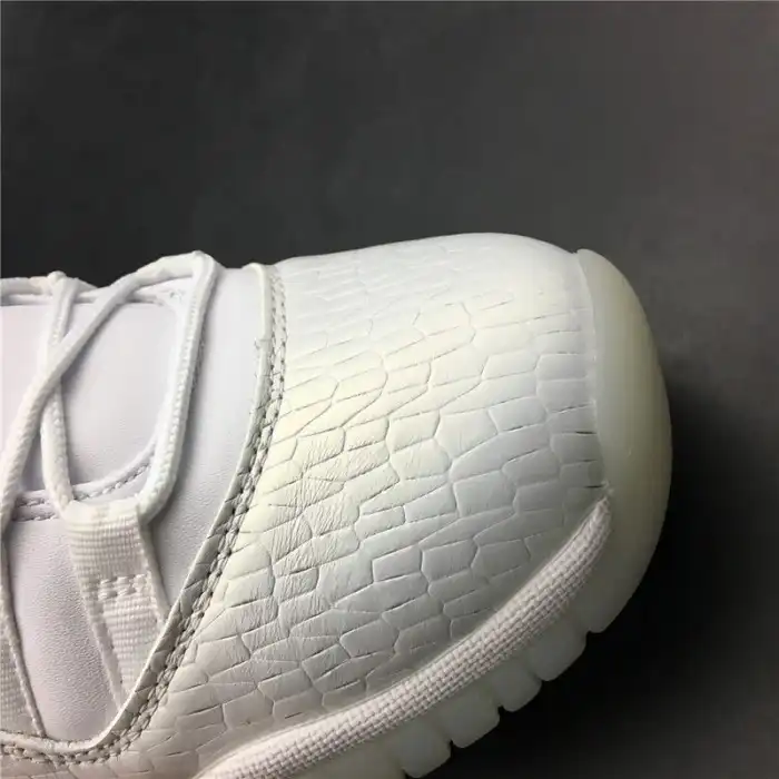 Chep Onekick Air Jordan 11 Low Heiress Frost White 897331-100