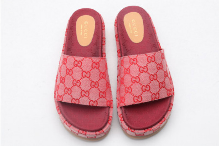 Onekick GUCC SLIPPERS