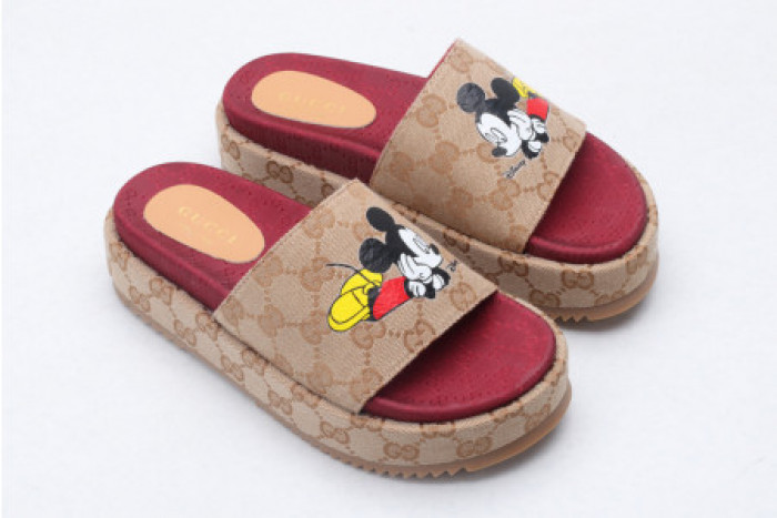 Onekick GUCC SLIPPERS