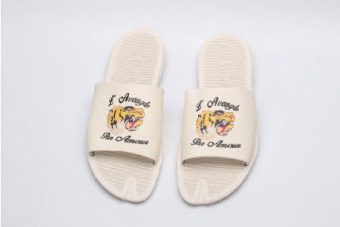 Onekick GUCC SLIPPERS