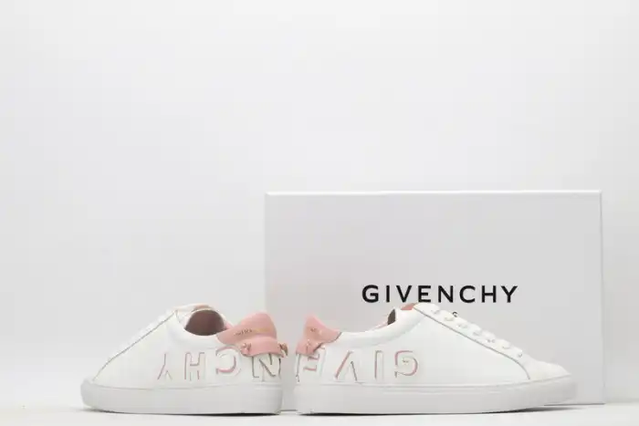 Givench LOW-TOP SNEAKER