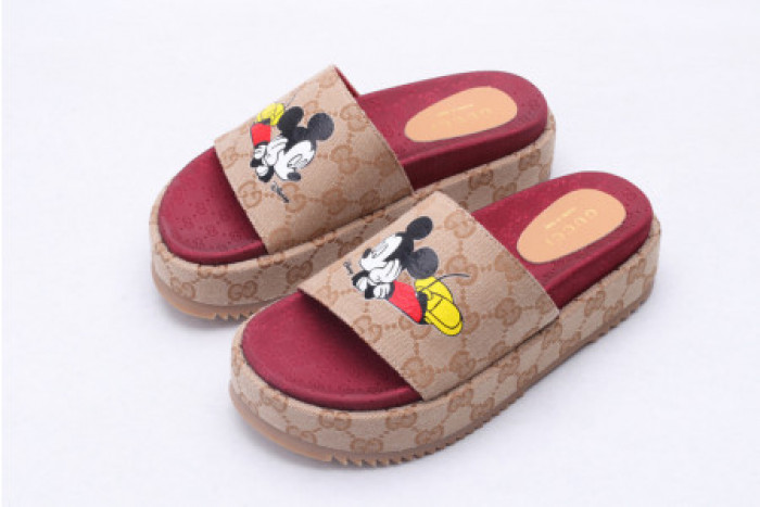 Onekick GUCC SLIPPERS