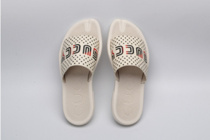 GUCC SLIPPERS