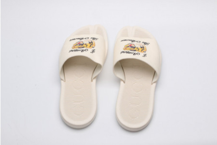 Onekick GUCC SLIPPERS