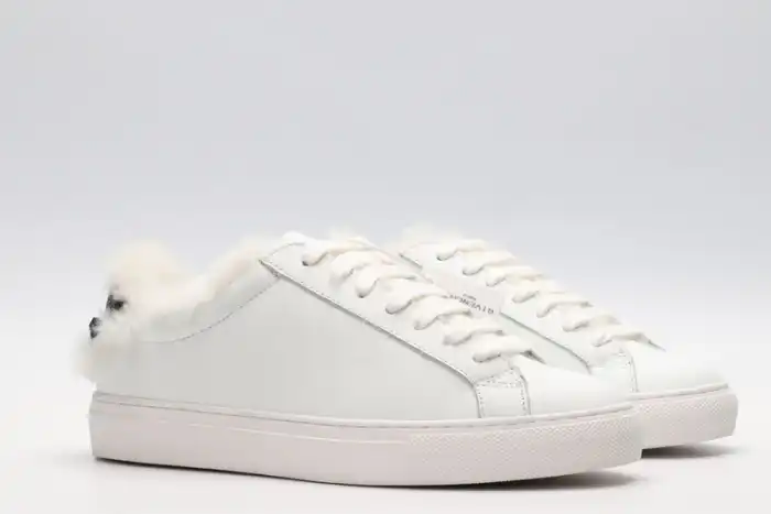 Givench LOW-TOP SNEAKER