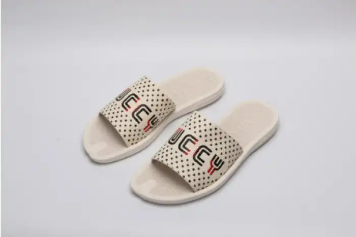 GUCC SLIPPERS