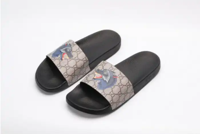 GUCC SLIPPERS