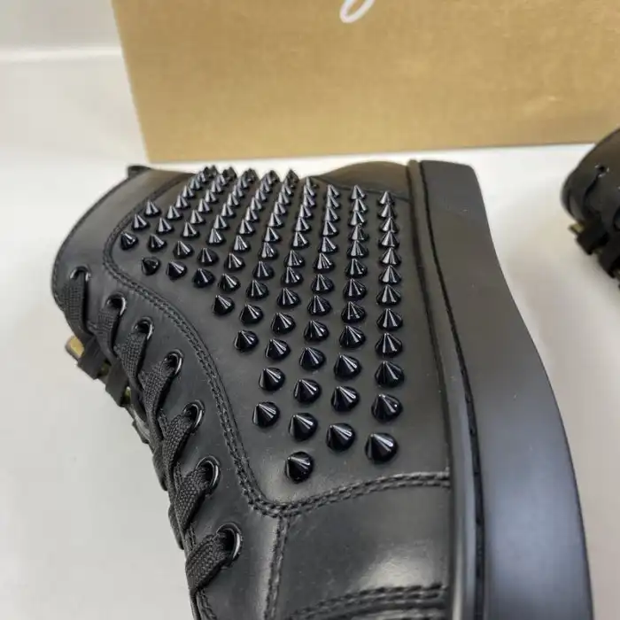 Rep Christian Louboutin Louis Junior Spikes