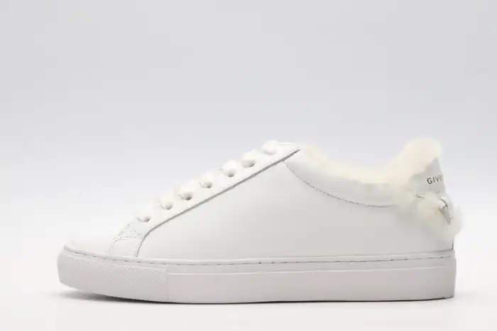 Givench LOW-TOP SNEAKER