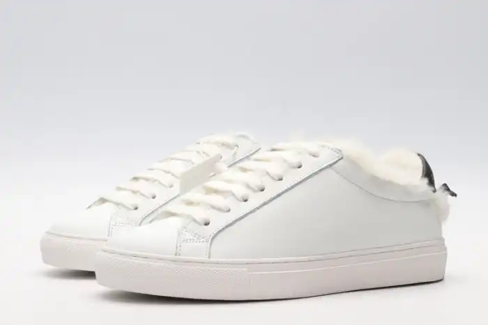 Givench LOW-TOP SNEAKER